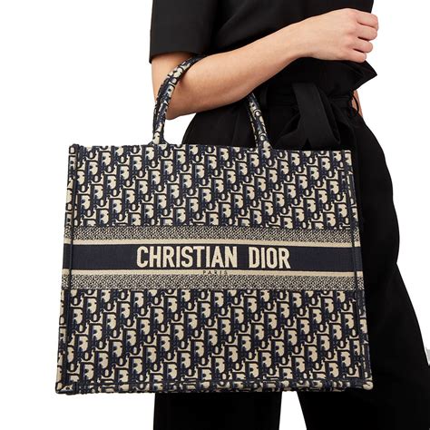 christian dior tote bag singapore.